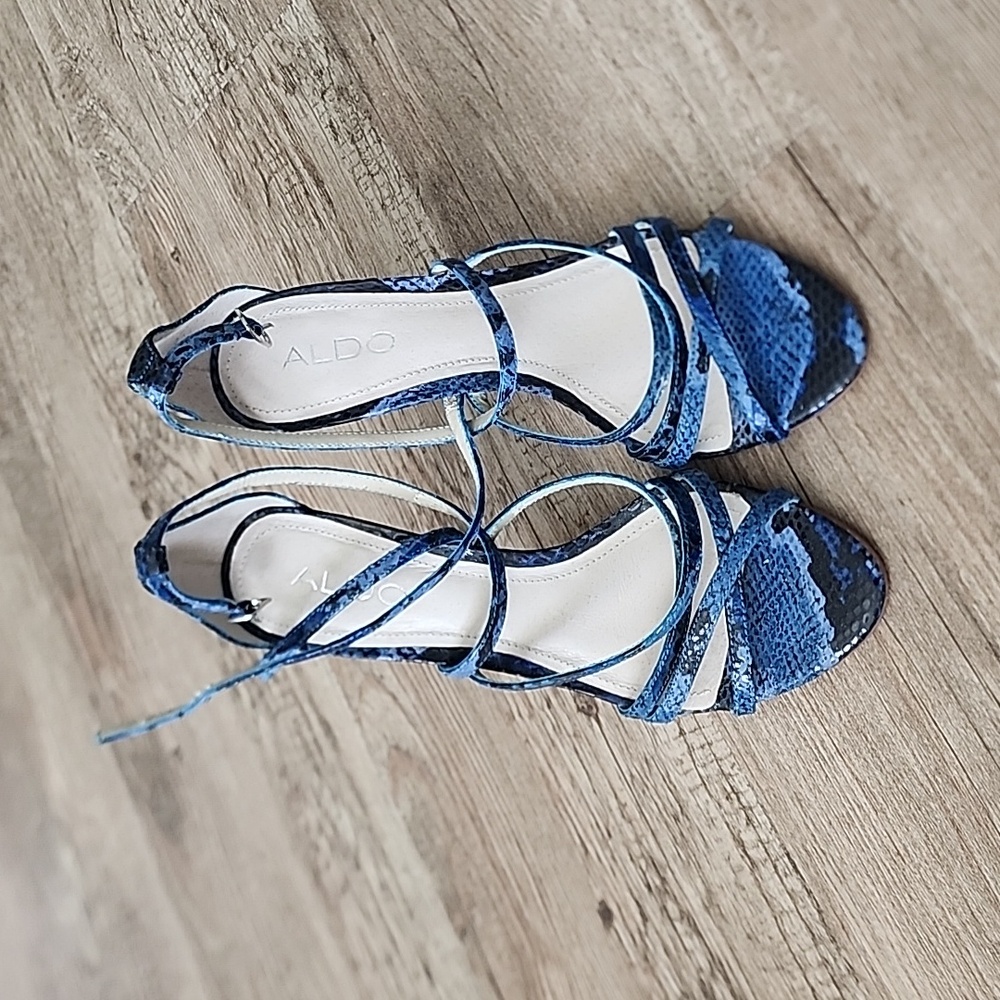 Faux snake skin Aldo Heels